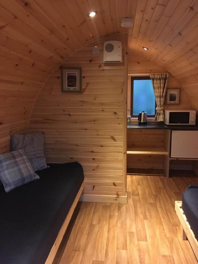 Glamping Hut - By The Way Campsite Tyndrum Zewnętrze zdjęcie